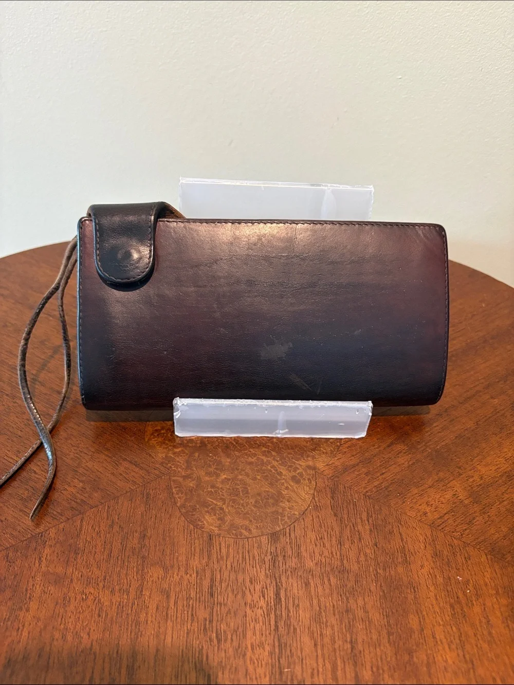 Porter  men’s Brown thick leather wallet  heavy duty holds coins bills Cards/Tie